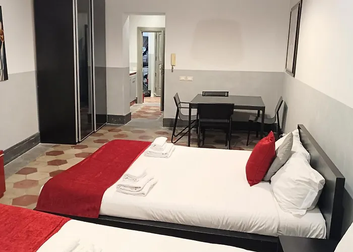 5 scole apartments Roma